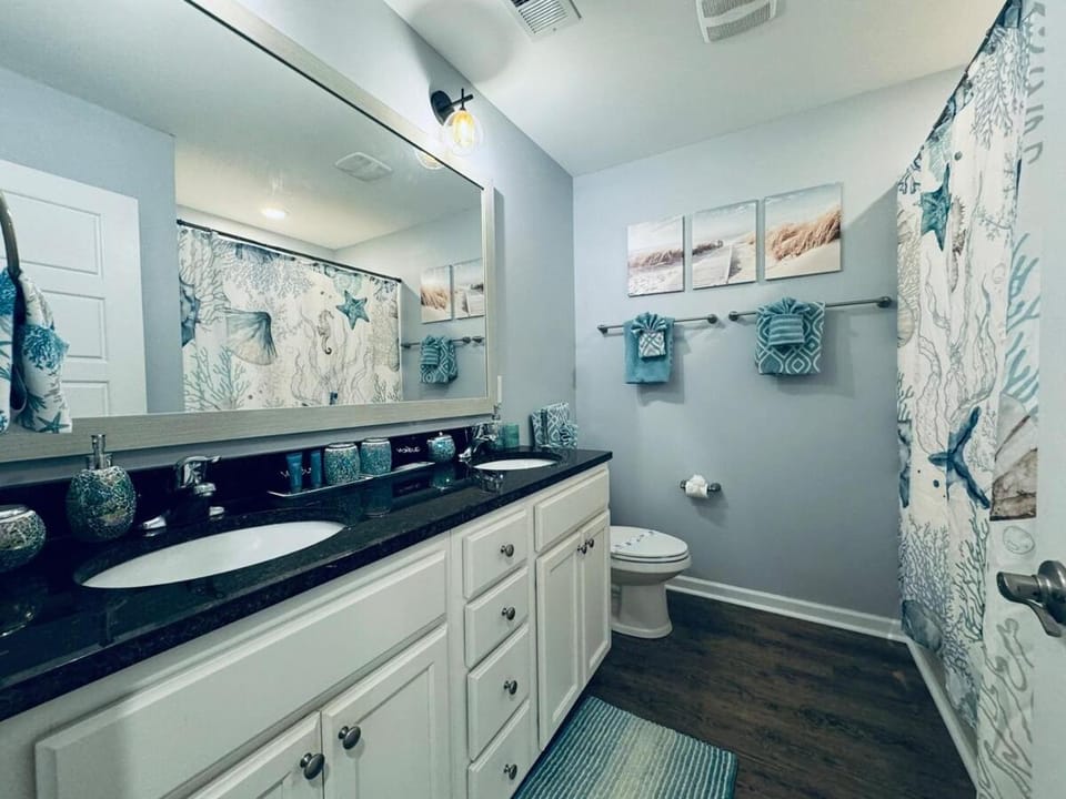 Beach house with golf cart and hot tub House in Pawleys Island