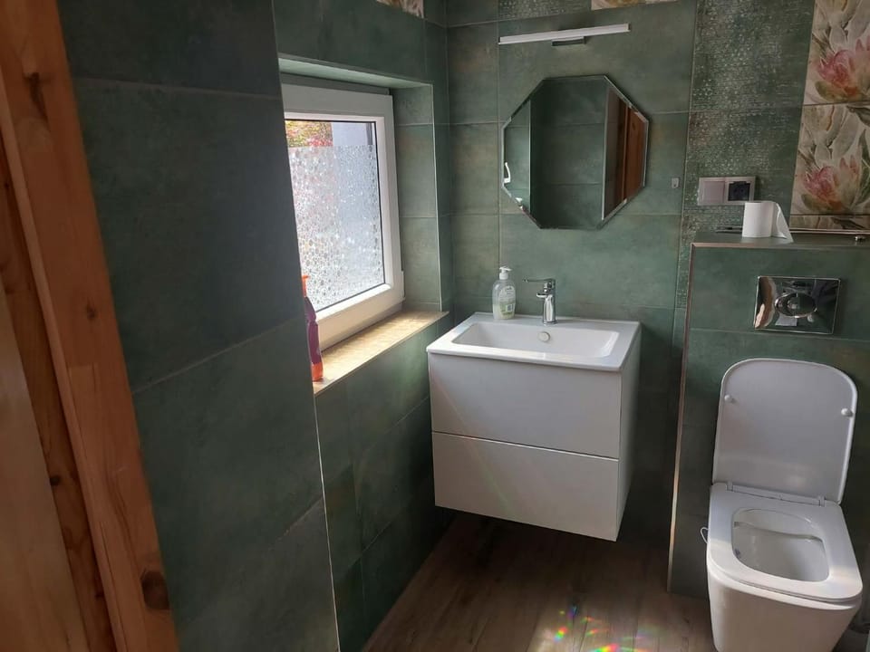 Toilet, Bathroom