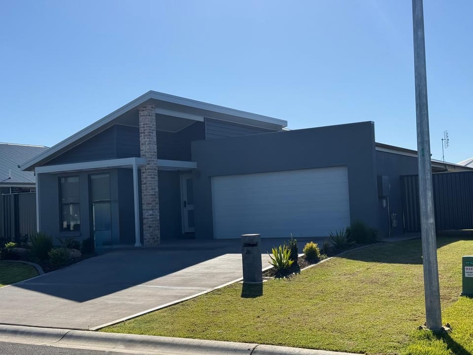 Take time to relax and find peace in South Lakes House in Dubbo