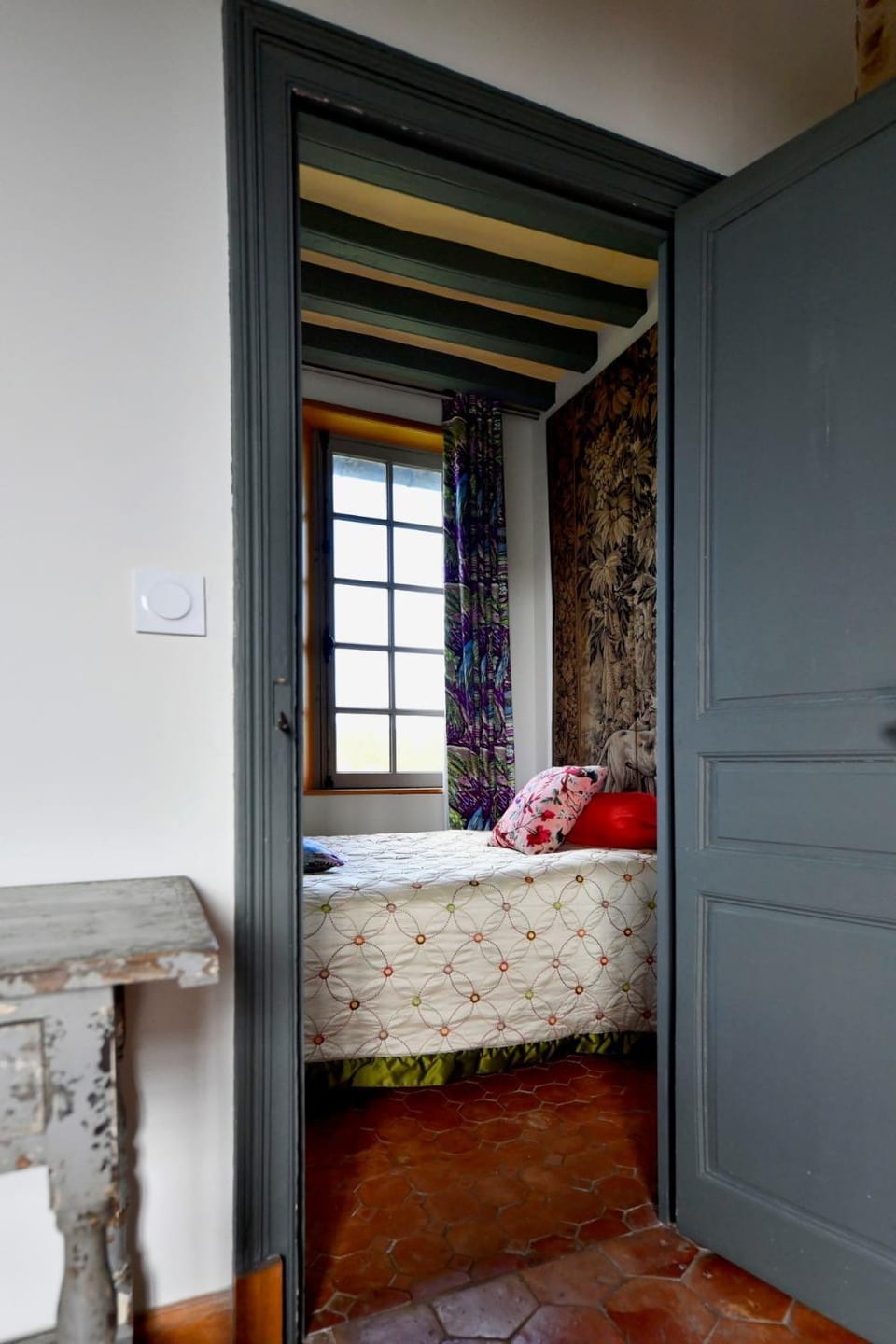 Bed, Bedroom