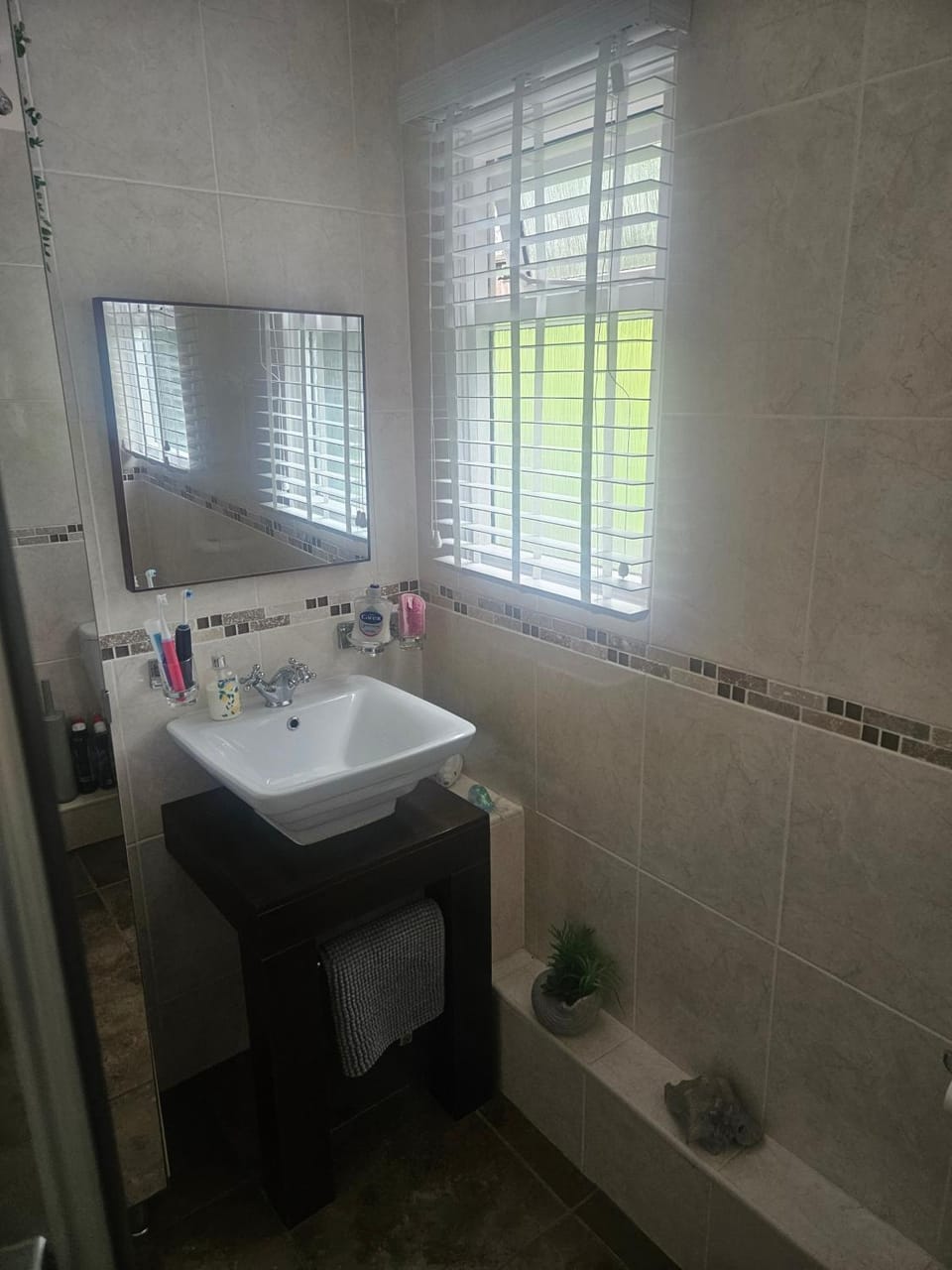 Bathroom, towels