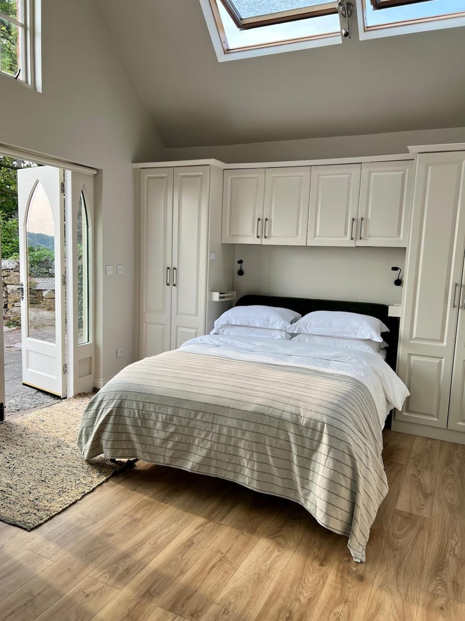 Bedroom, wardrobe