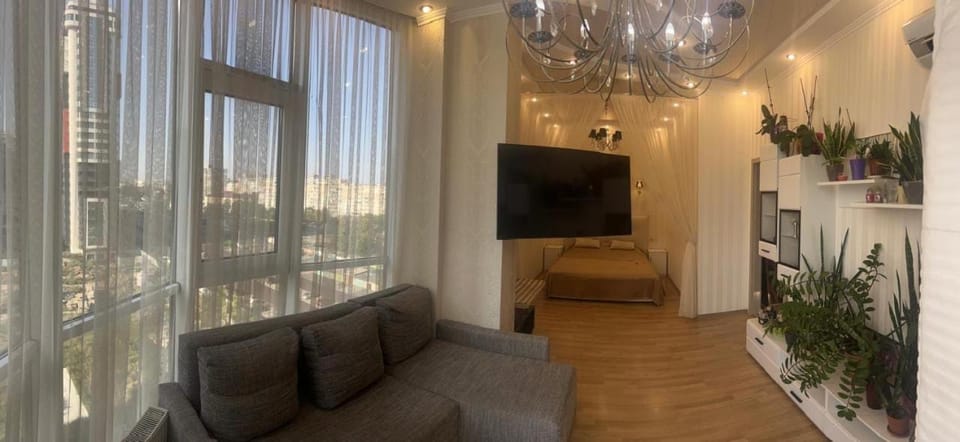 Уютные апартаменты на Таирова Кадор 3 Жемчужина Apartment in Odessa