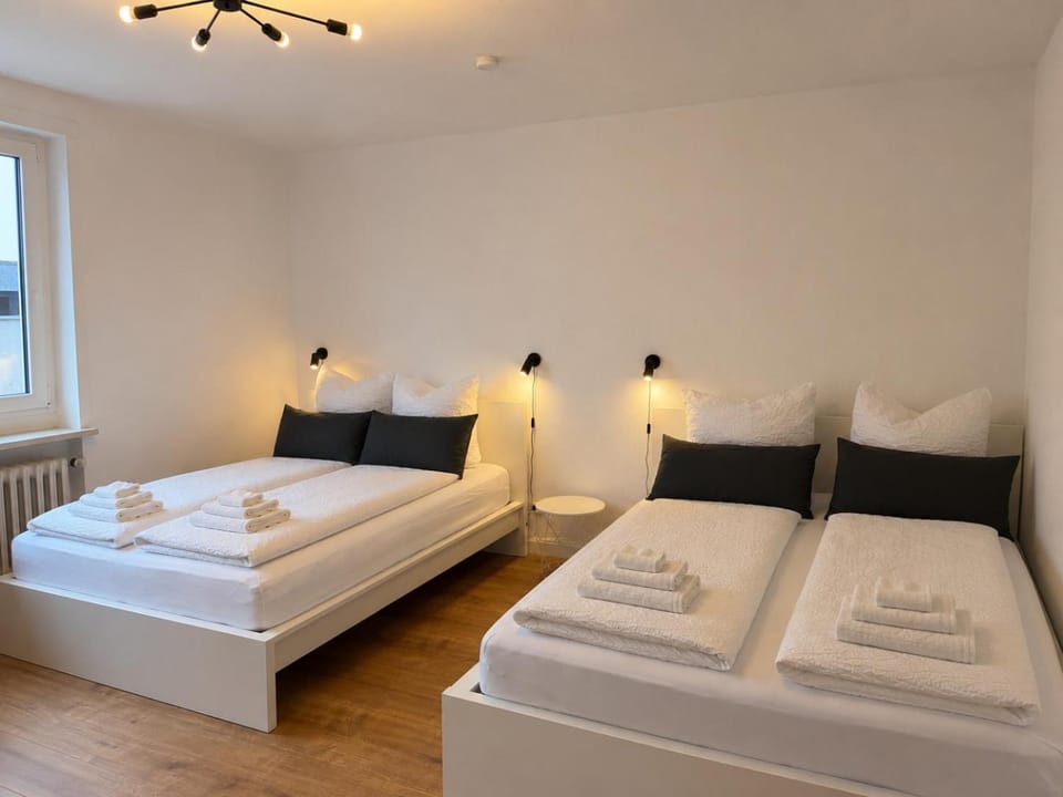 Bed, Photo of the whole room, Bedroom, towels