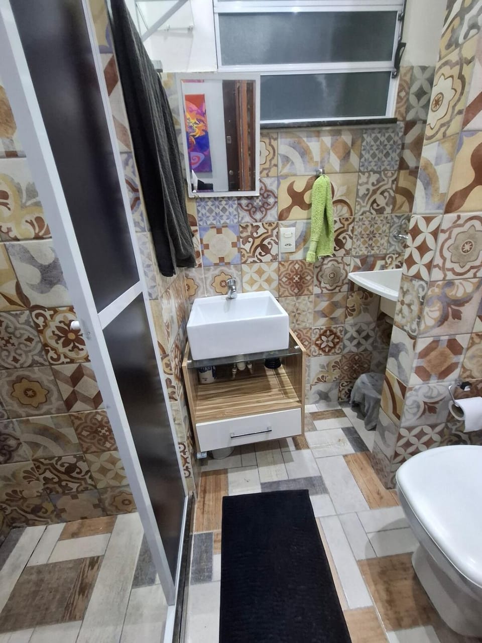 Toilet, Bathroom, towels