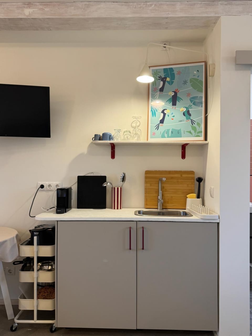 Kitchen or kitchenette