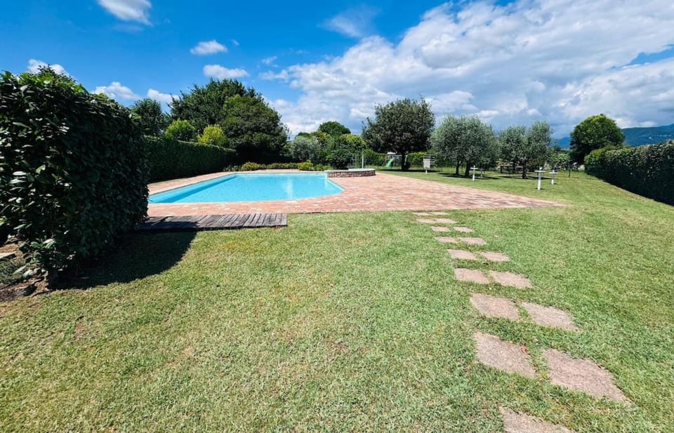 Sunshine & Friends Residence - Lake Garda Apartment in Manerba del Garda