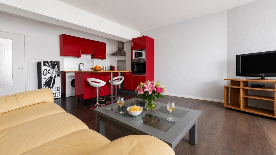 Grand T4 Balcon Proche Aéroport Lyon Apartment in Auvergne-Rhône-Alpes