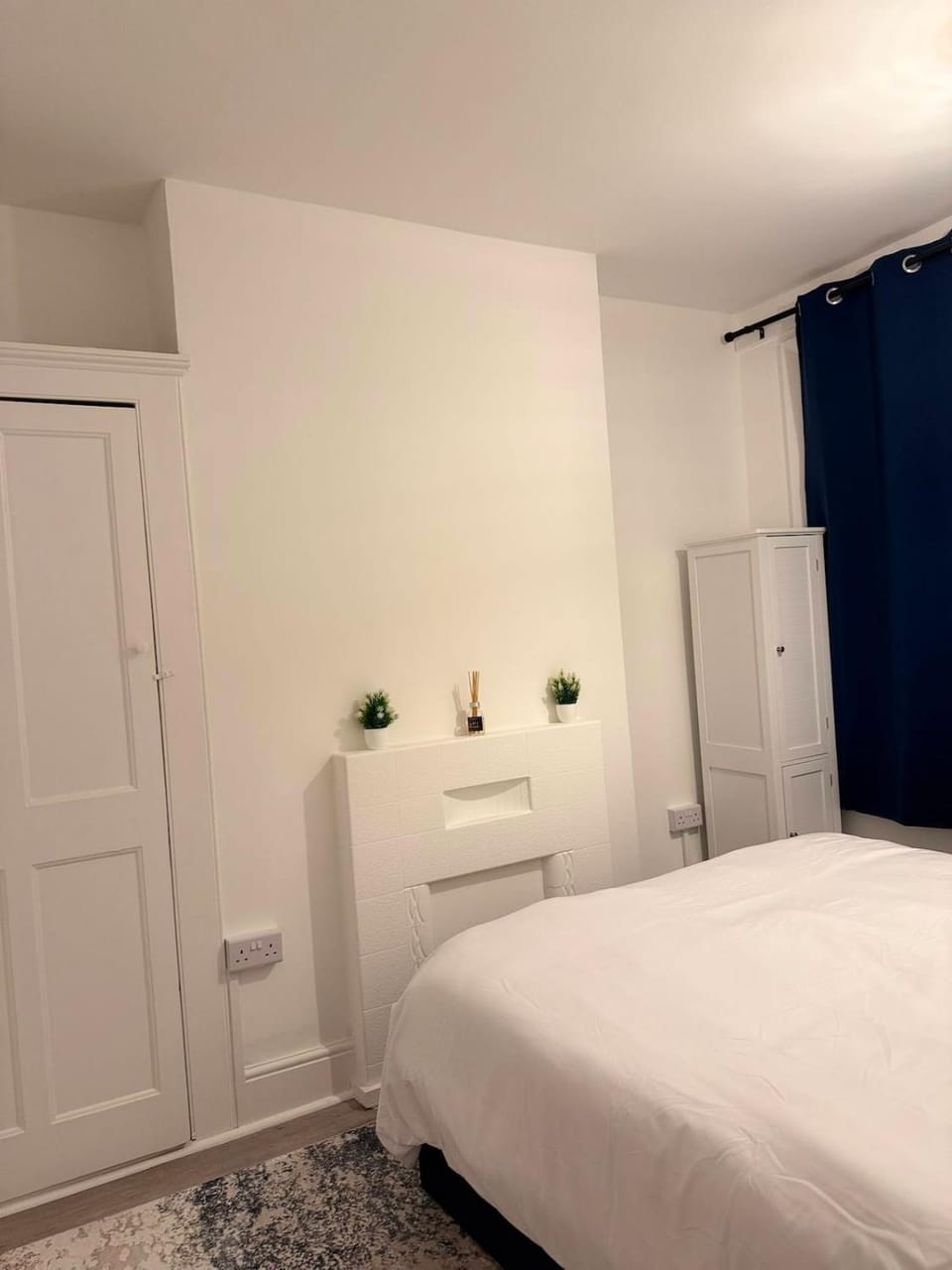 Newly renovated 2-bed flat, sleeps 5 Apartment in London