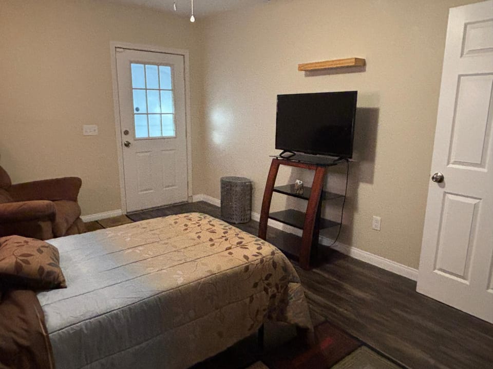 Peaceful Casita Bed and Breakfast in Apple Valley