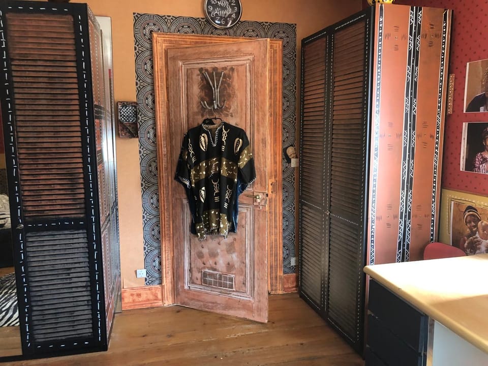 wardrobe