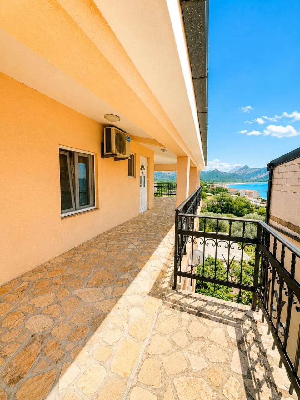 Papillon Apartments Apartment hotel in Budva Municipality