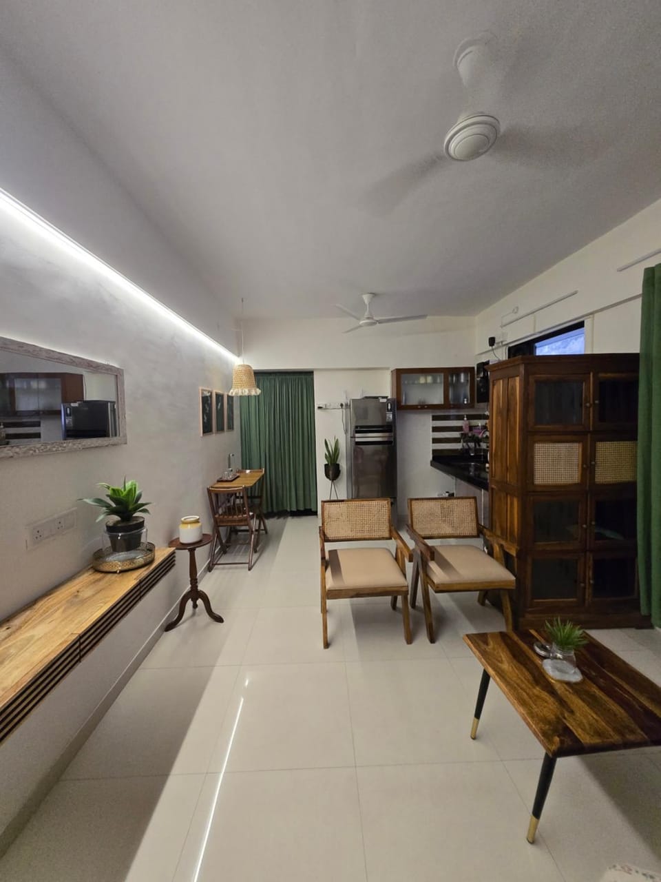 Dadar Abode Apartment in Mumbai