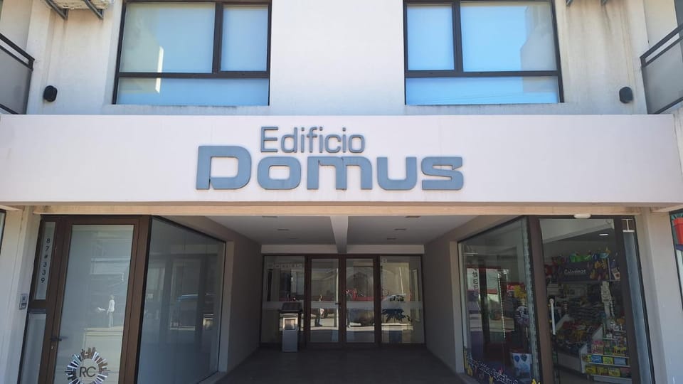 Property building, Facade/entrance