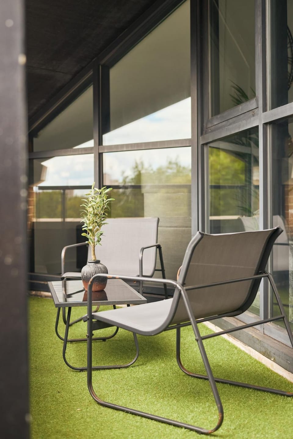 Luxury 2BR Penthouse Suite with Private Balcony in Wapping Apartment in London