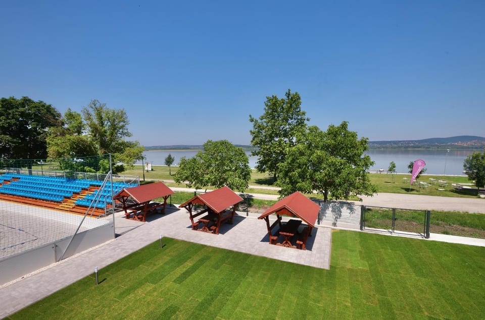 Strandkézilabda Központ a Velencei-tónál Bed and Breakfast in Hungary