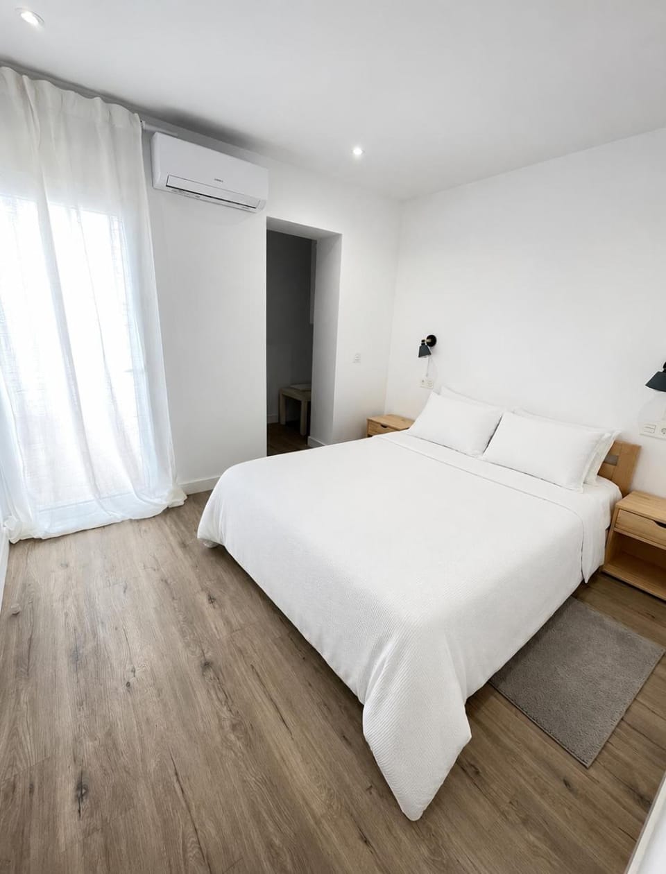 Bed, Photo of the whole room, Bedroom, towels, wardrobe, air conditioner