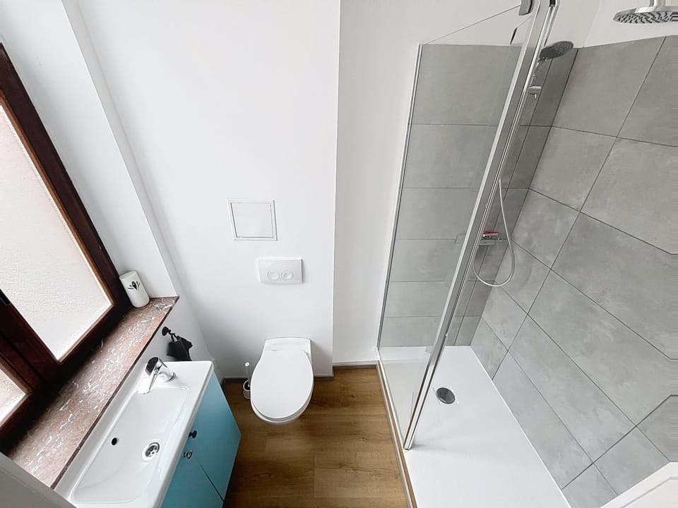 Shower, Bathroom