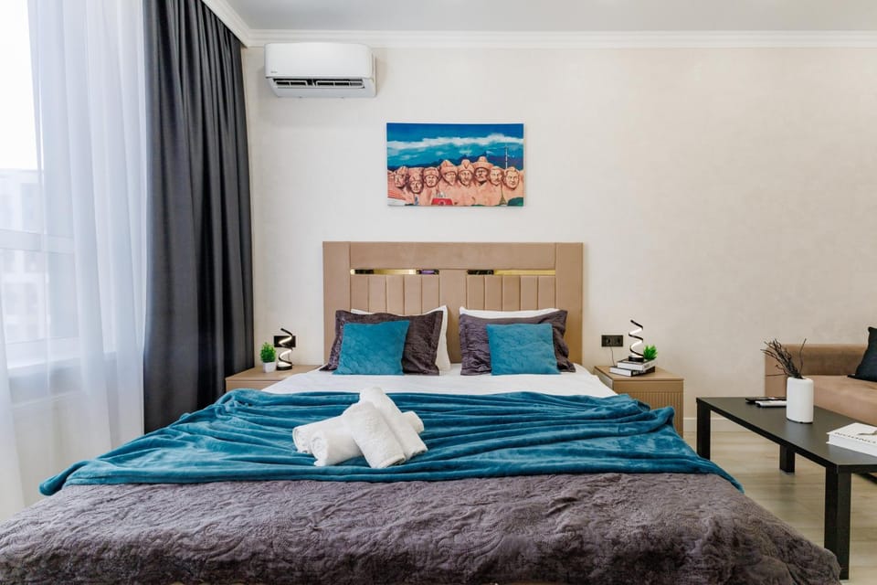 GreenLine Terra Khan Shatyr black Windom Apartment in Kazakhstan