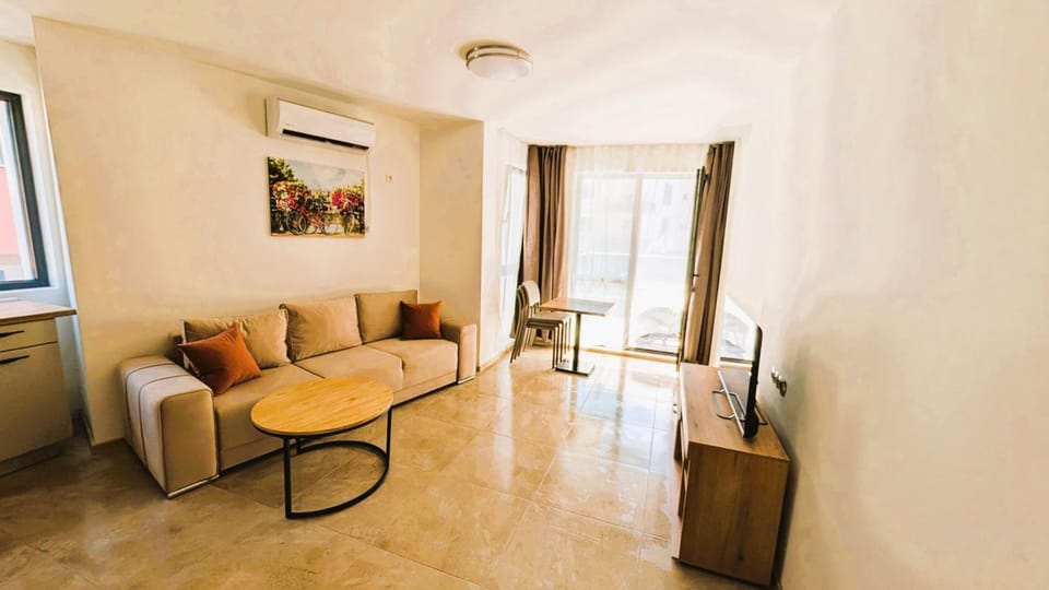 Апартаменти с парко място Цар Борис Apartment in Sozopol