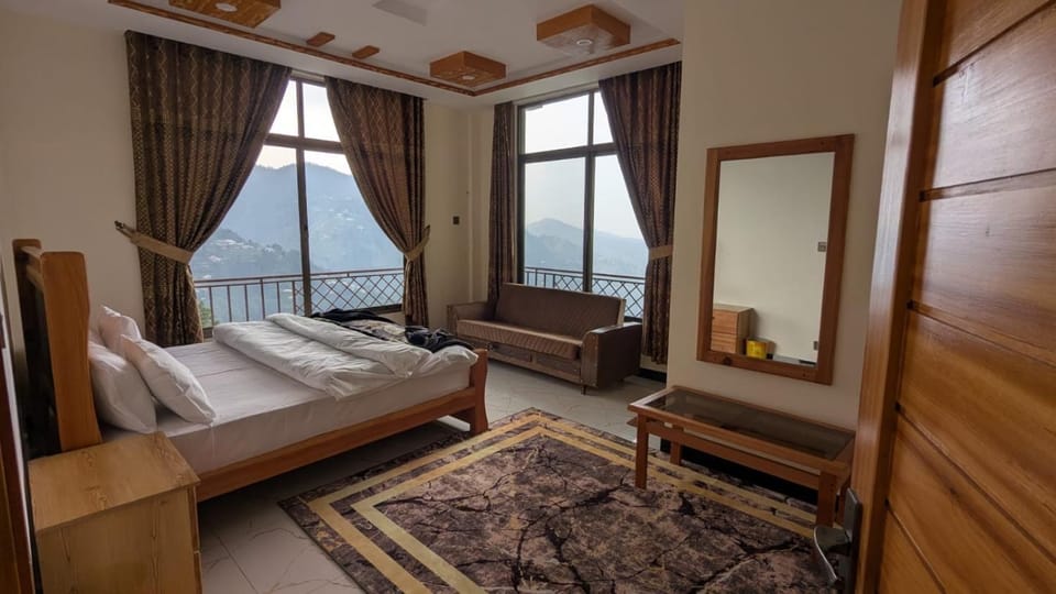 Natural landscape, Photo of the whole room, Bedroom, Mountain view