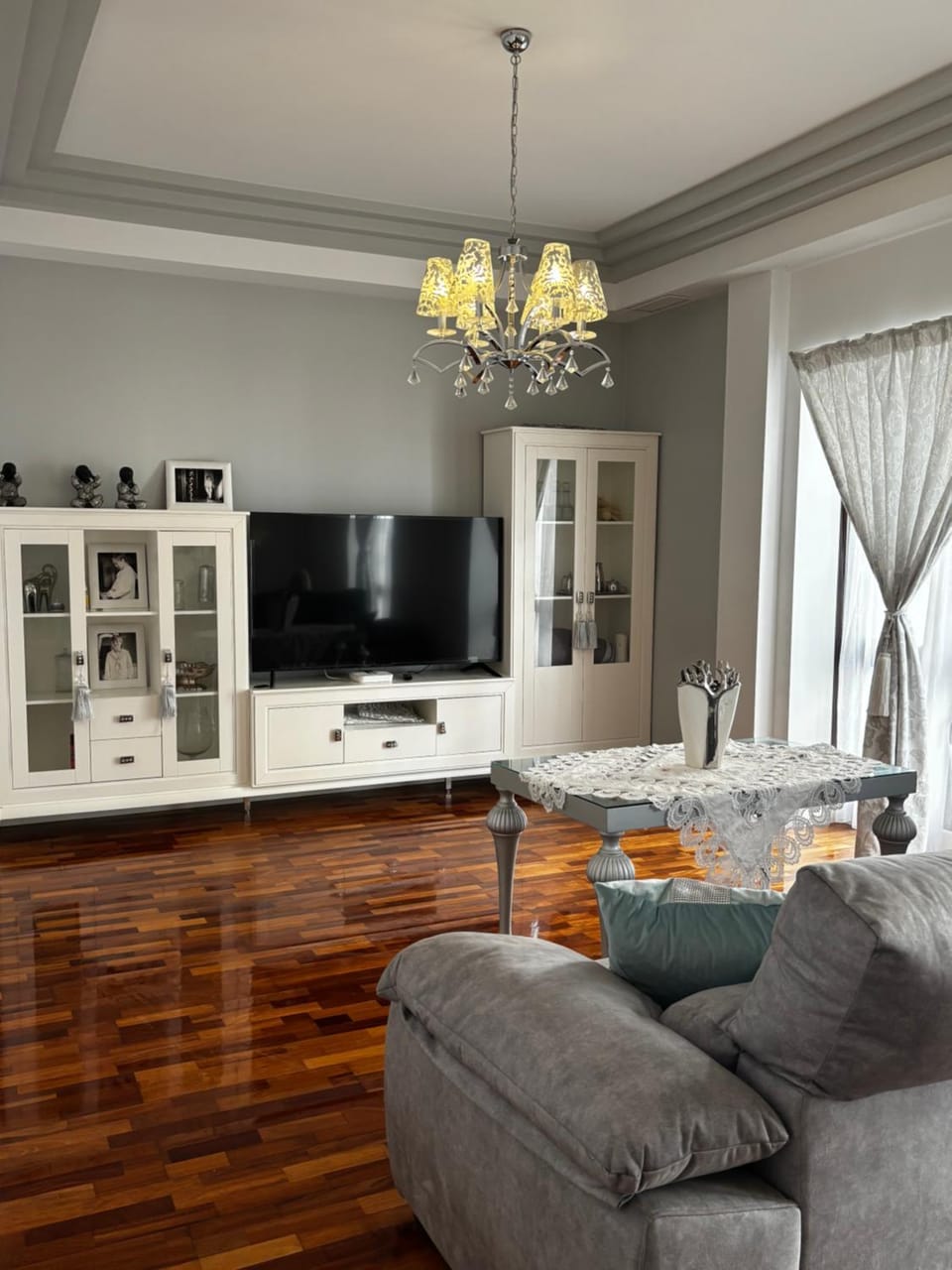 Communal lounge/ TV room