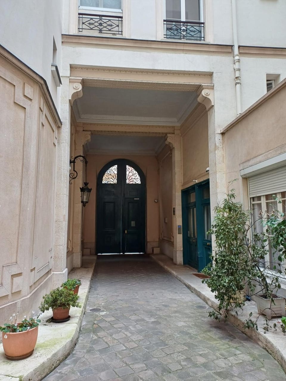 Charming Small Studio by trocadero Apartment in Paris