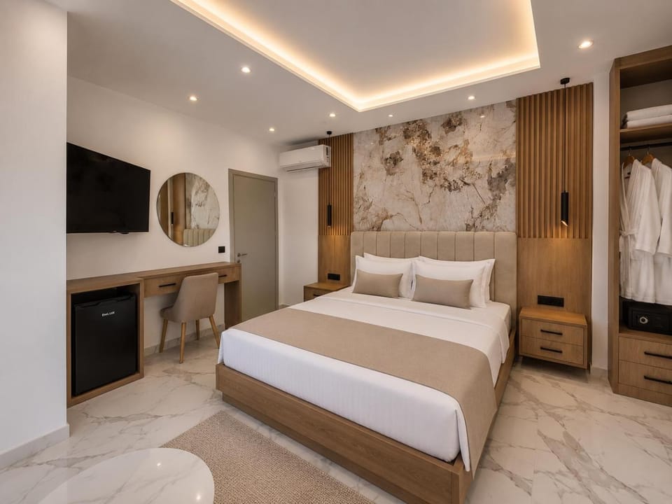 Rooftop panoramic jacuzzi room Bed and Breakfast in Ksamil