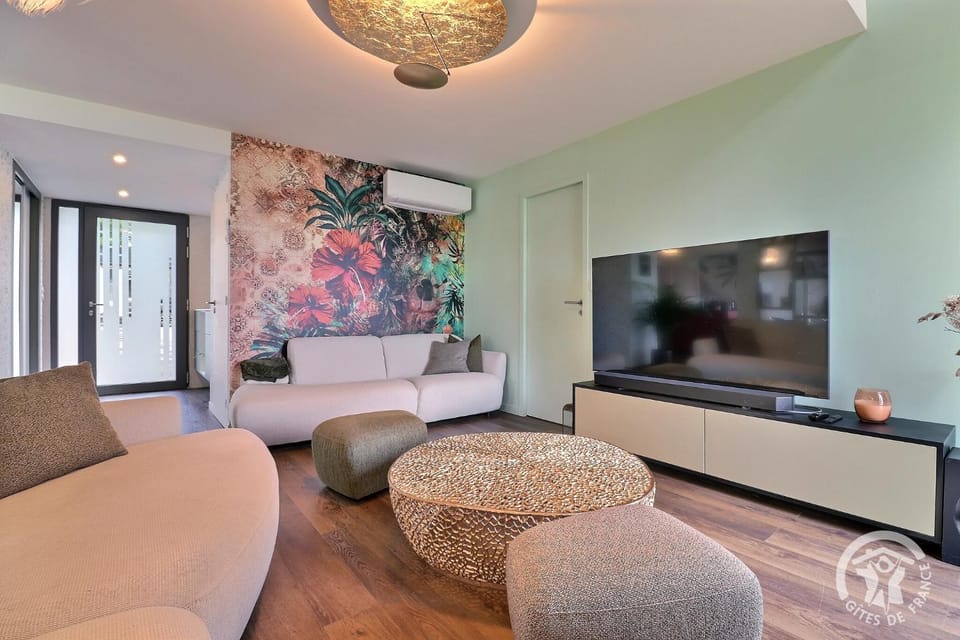 TV and multimedia, Living room
