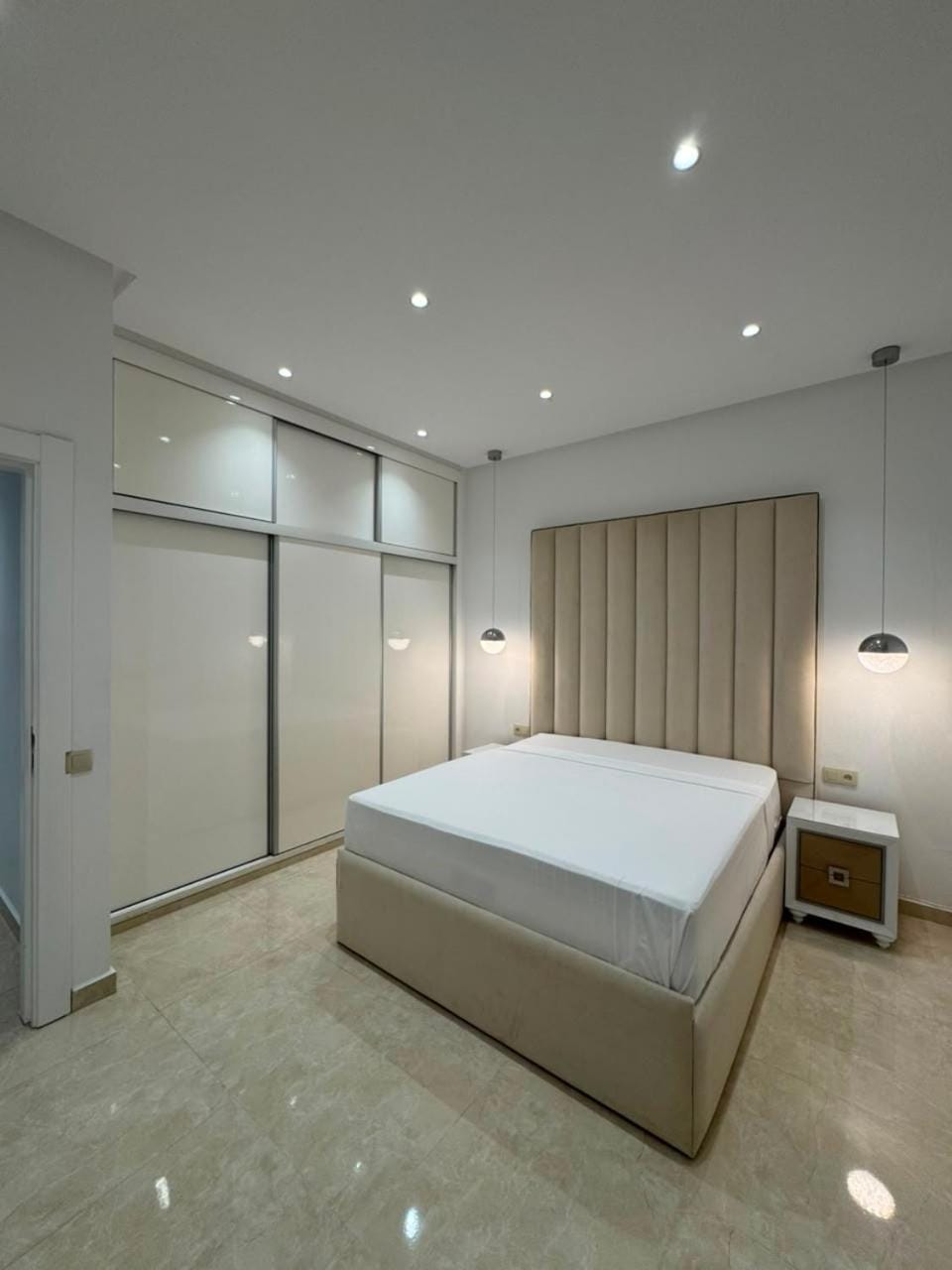 Bed, Photo of the whole room, Bedroom, wardrobe