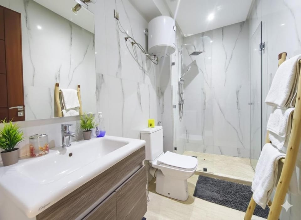 Magnifique Appartement Hivernage Proche Du Centre Quartier Animé Apartment in Marrakesh