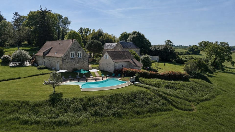 Property building, Natural landscape, Swimming pool