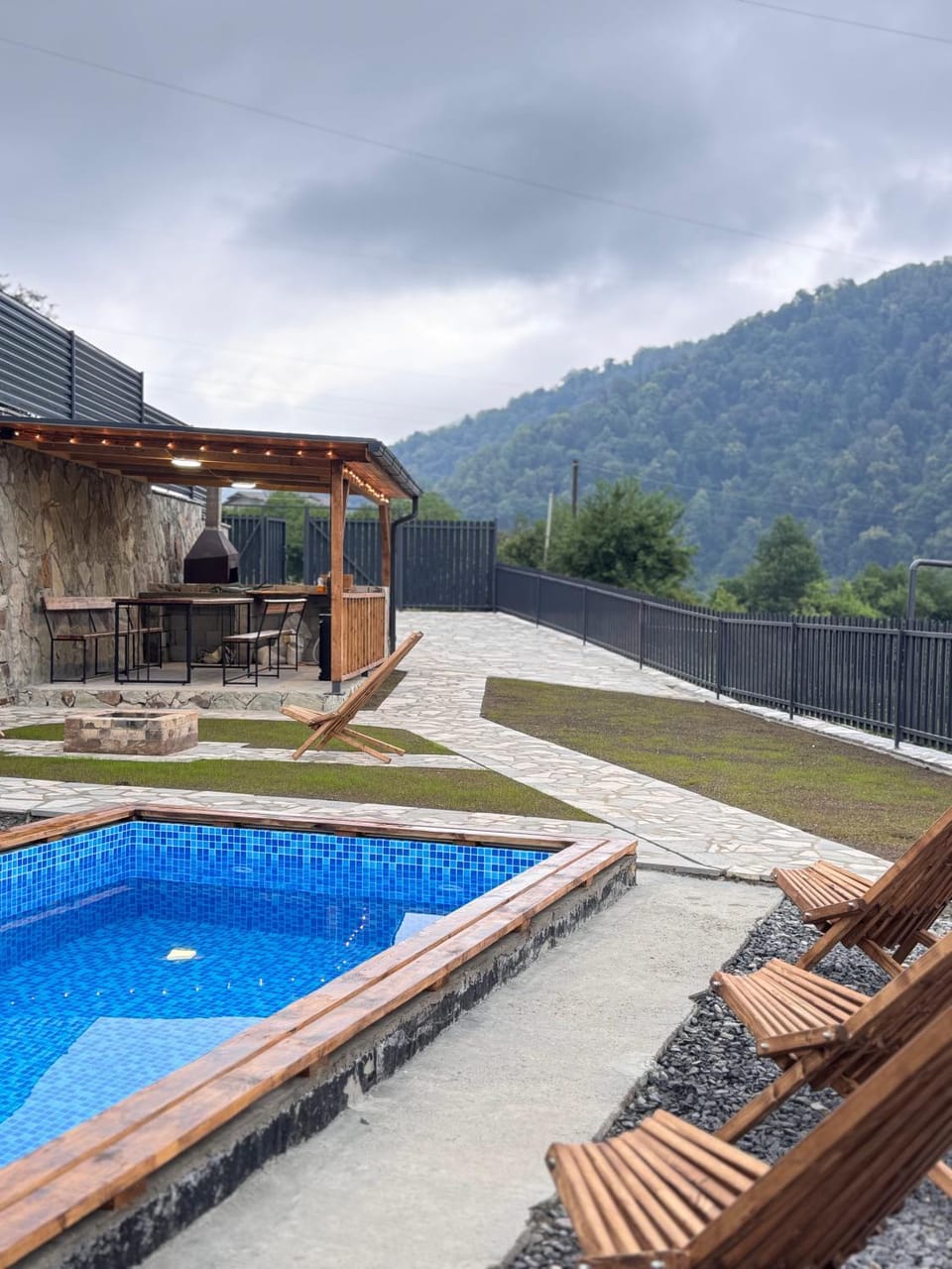 DiliVAN Luxury tent in Armenia