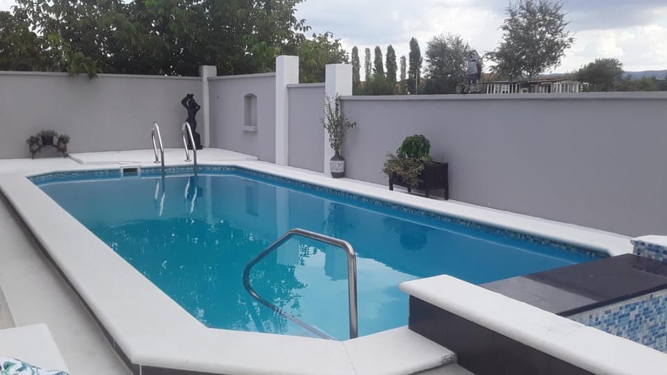 Villa Sunshine Villa in Novi Sad