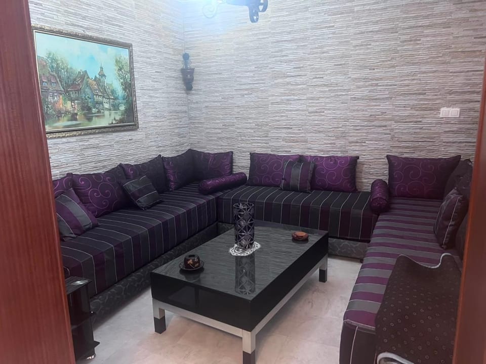 Spacious appartement overlooking the boulevard Apartment in Tangier