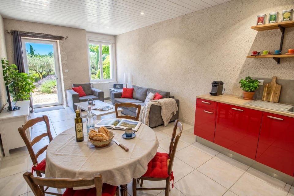 Kitchen or kitchenette, Living room, Dining area