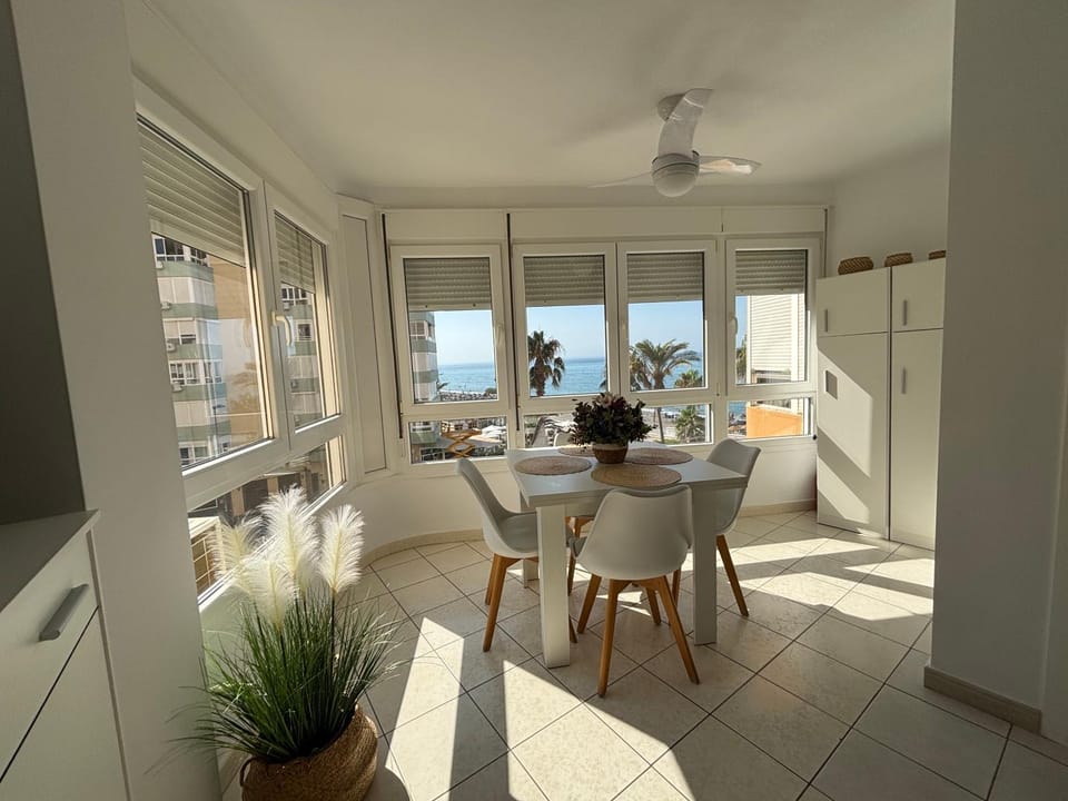 Dining area, Sea view