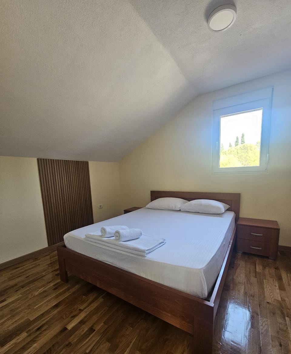 MontSky Apartment - Podgorica Airport Apartment in Podgorica Municipality, Montenegro