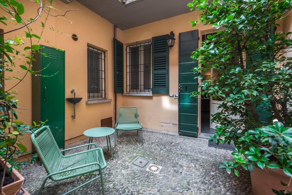 Inner courtyard view