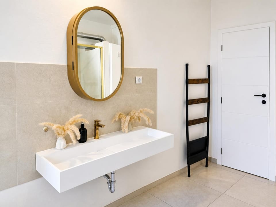 OG1 R City Wohnung mit Balkon 15min bis Salzburg Apartment in Berchtesgadener Land