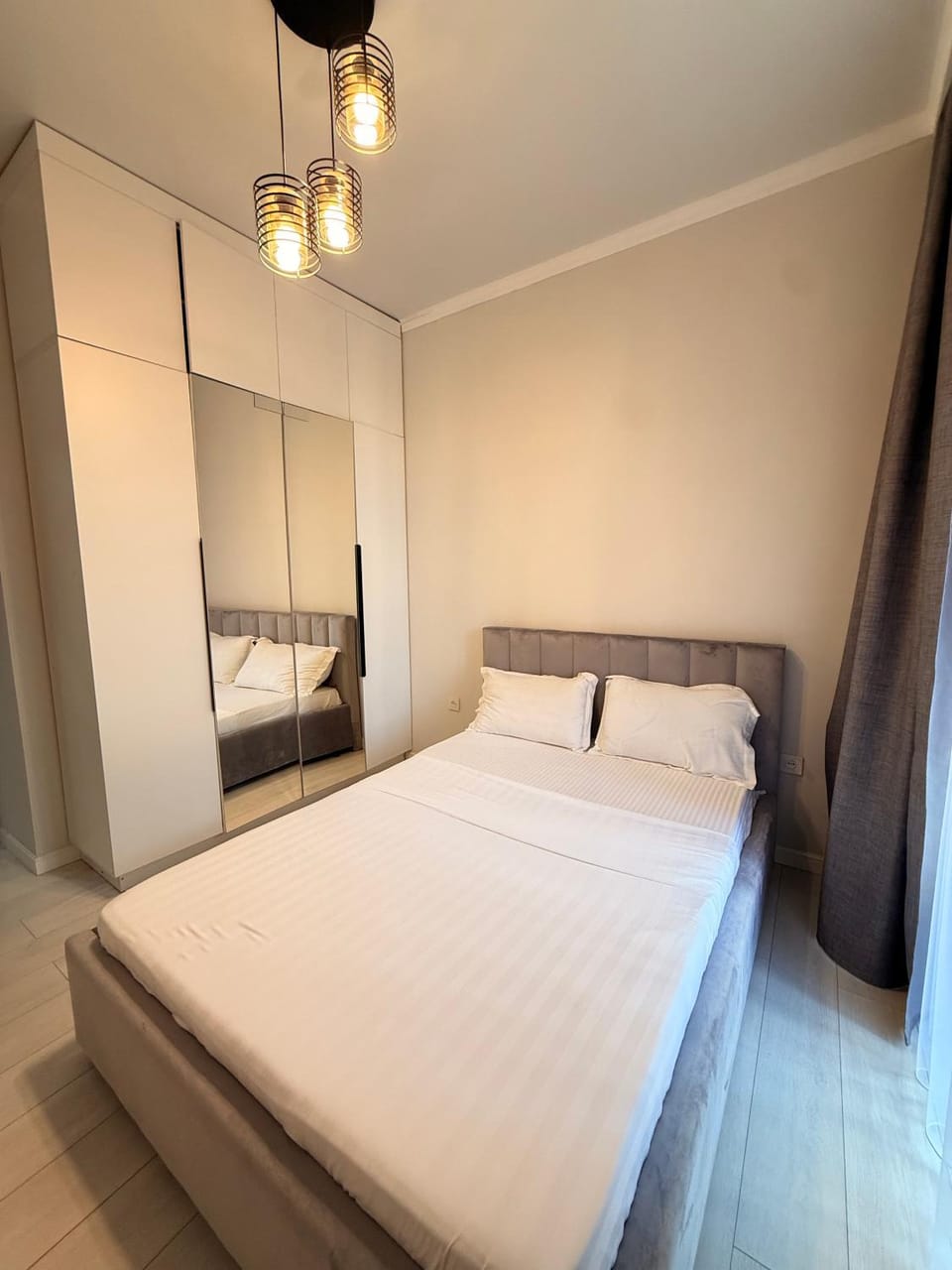 Bed, Photo of the whole room, Bedroom, wardrobe
