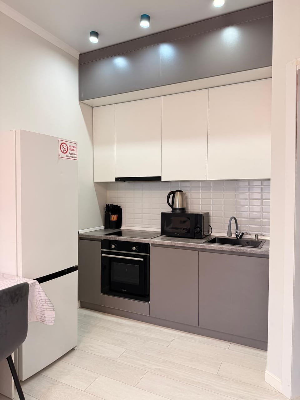 Kitchen or kitchenette, oven, stove