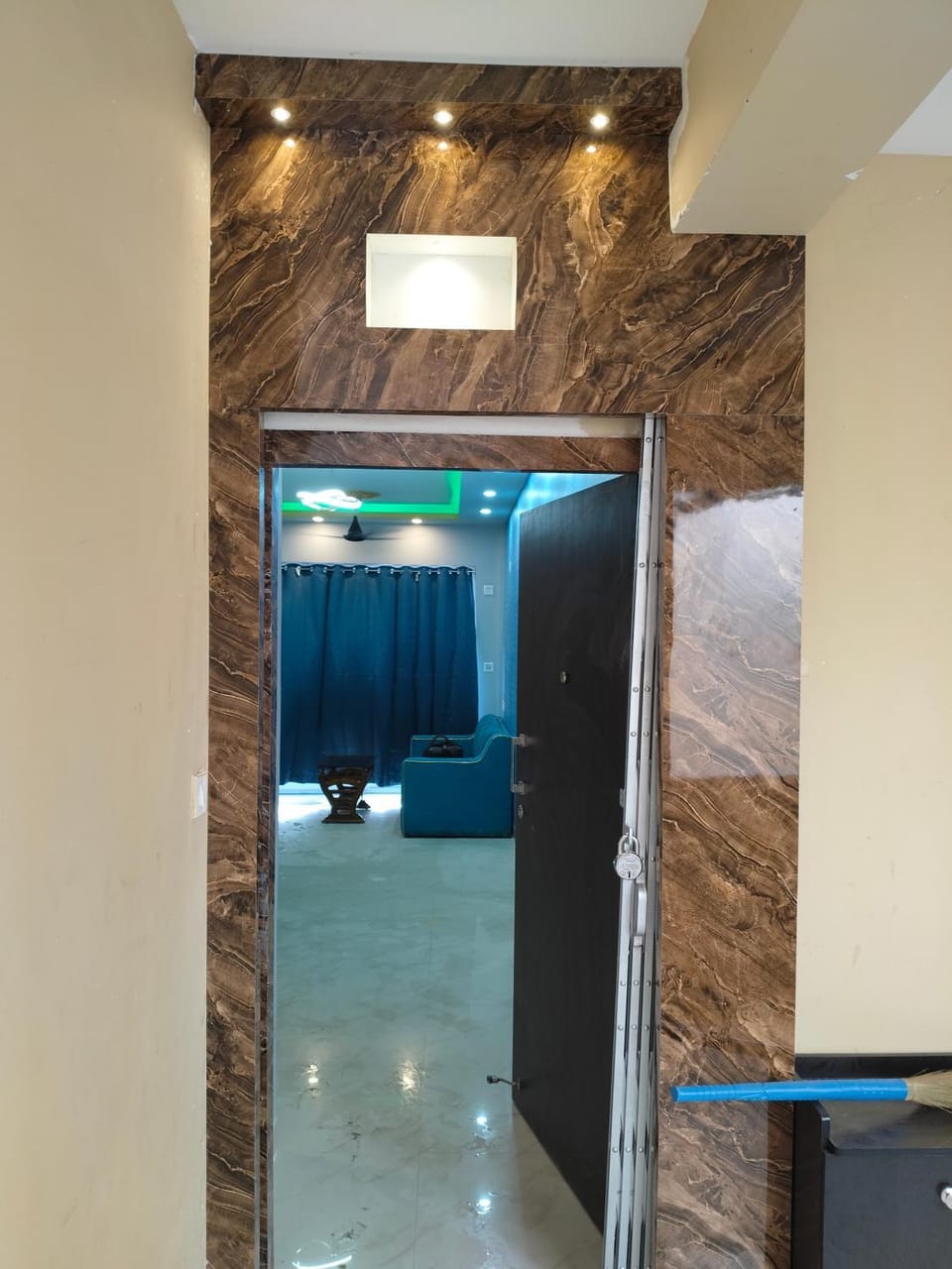 North Grande Apartment in Kolkata