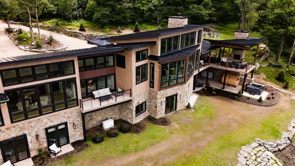 Take a Deep Breath at Eagles Nest House in Beech Mountain