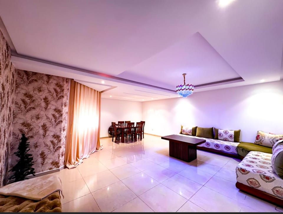 Luxueux appartement avec piscine extérieure Apartment in Agadir