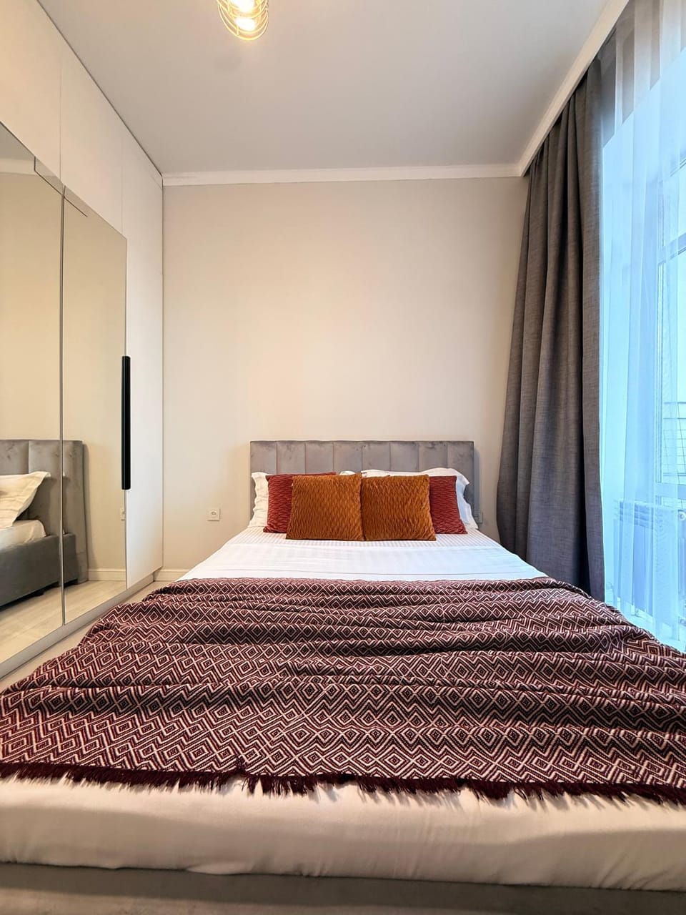 Bed, Photo of the whole room, Bedroom, wardrobe
