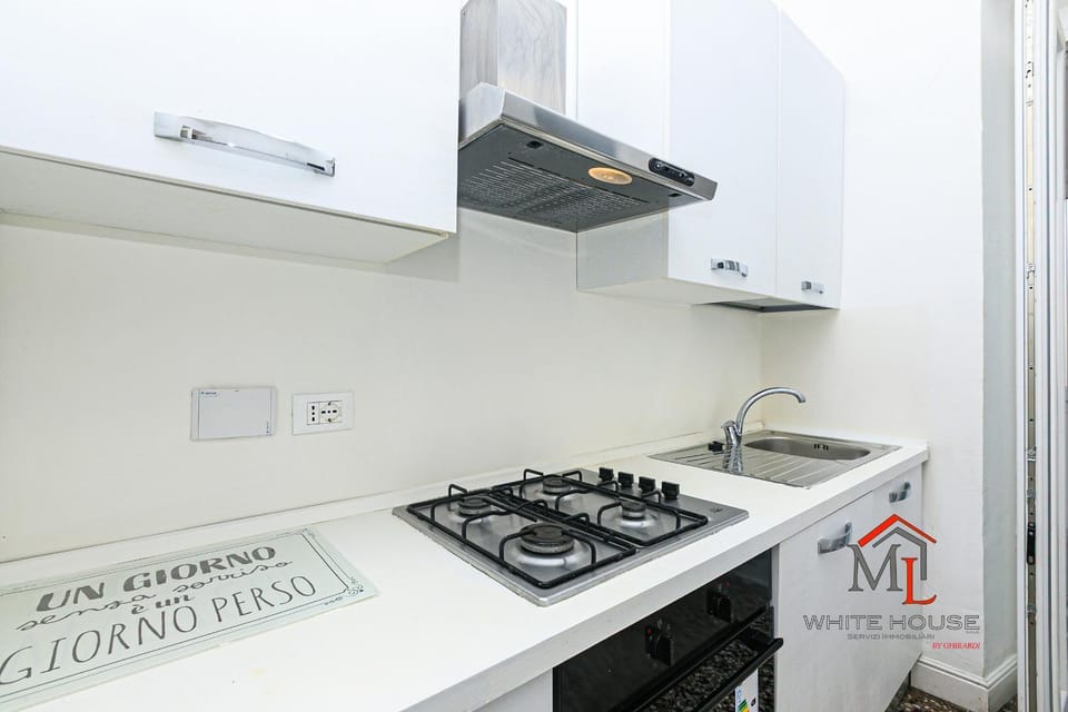 Giglio house by ML WHITE HOUSE Apartment in Genoa
