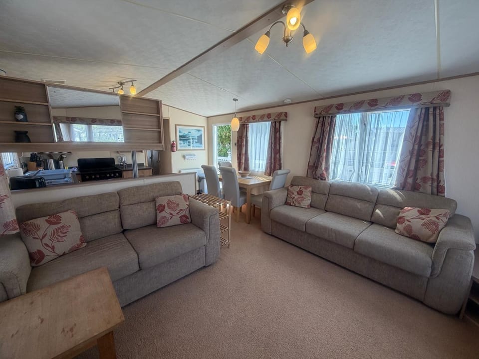Pear Tree Corner Holiday Home House in New Forest District