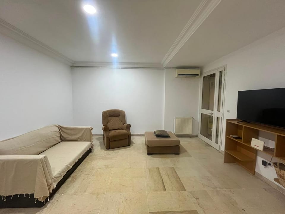 Communal lounge/ TV room, TV and multimedia, Living room