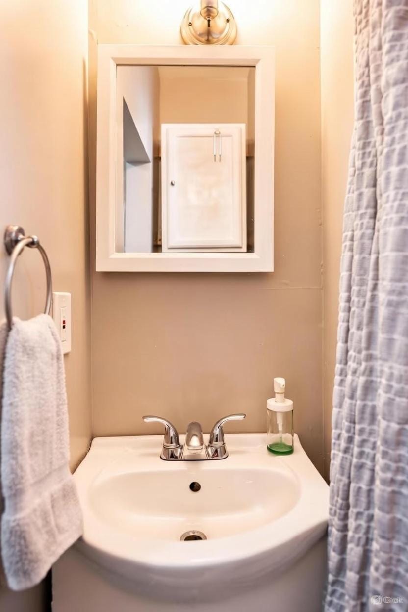 Charming 2 Bedroom Apt Shelby Park, Germantown Apartment in Jefferson County